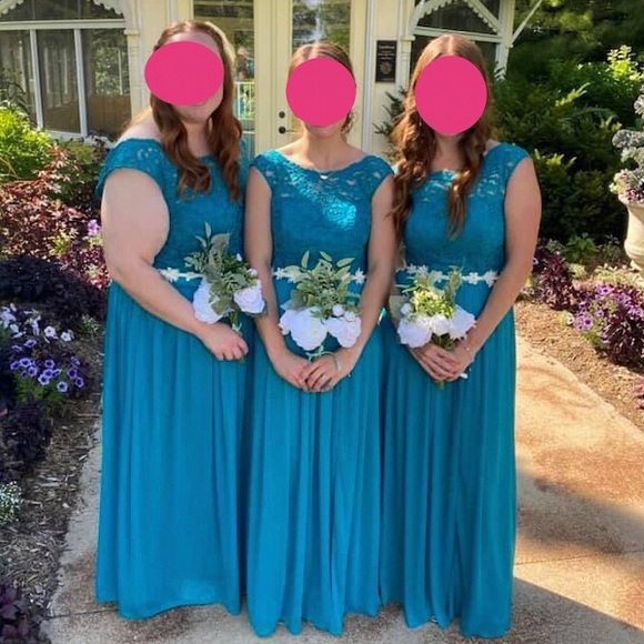 David’s Bridal OASIS bridesmaids dress. Size 4. Has been hemmed. - Picture 3 of 5